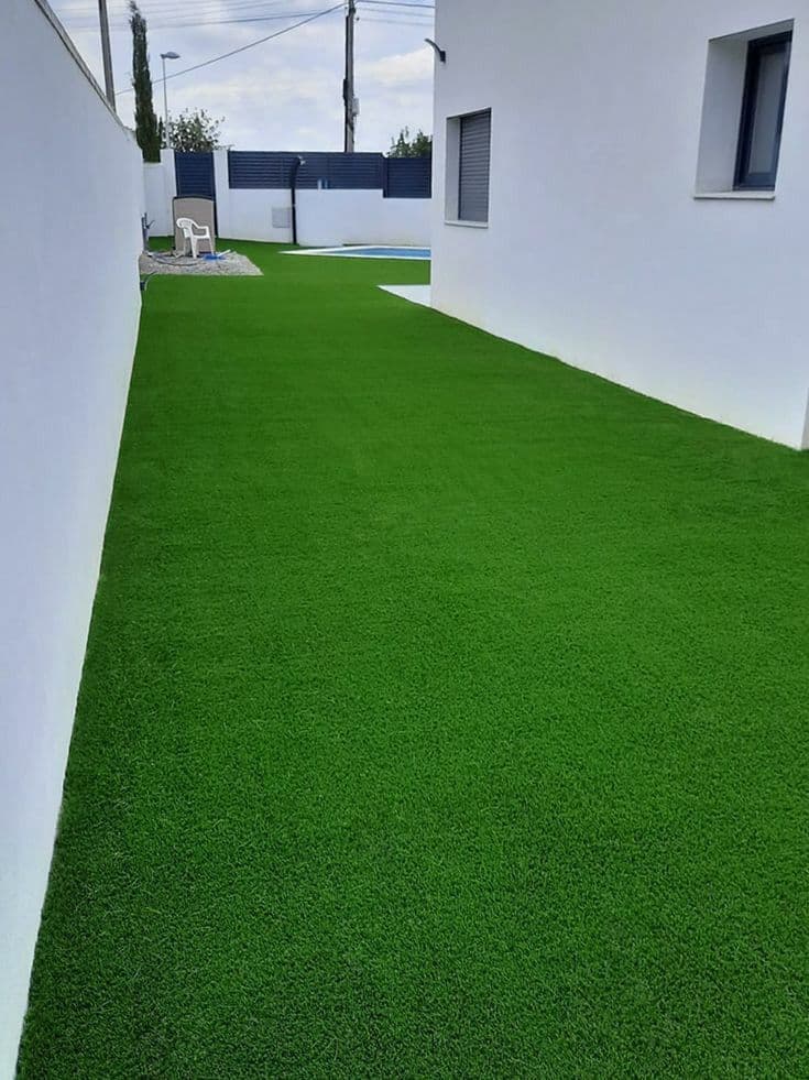 Artificial Grass Landscape Turf — Design 05 — image 1 of 1
