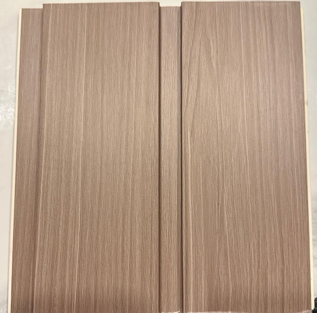 Enigma Series — End-on panel alignment. — image 1 of 1