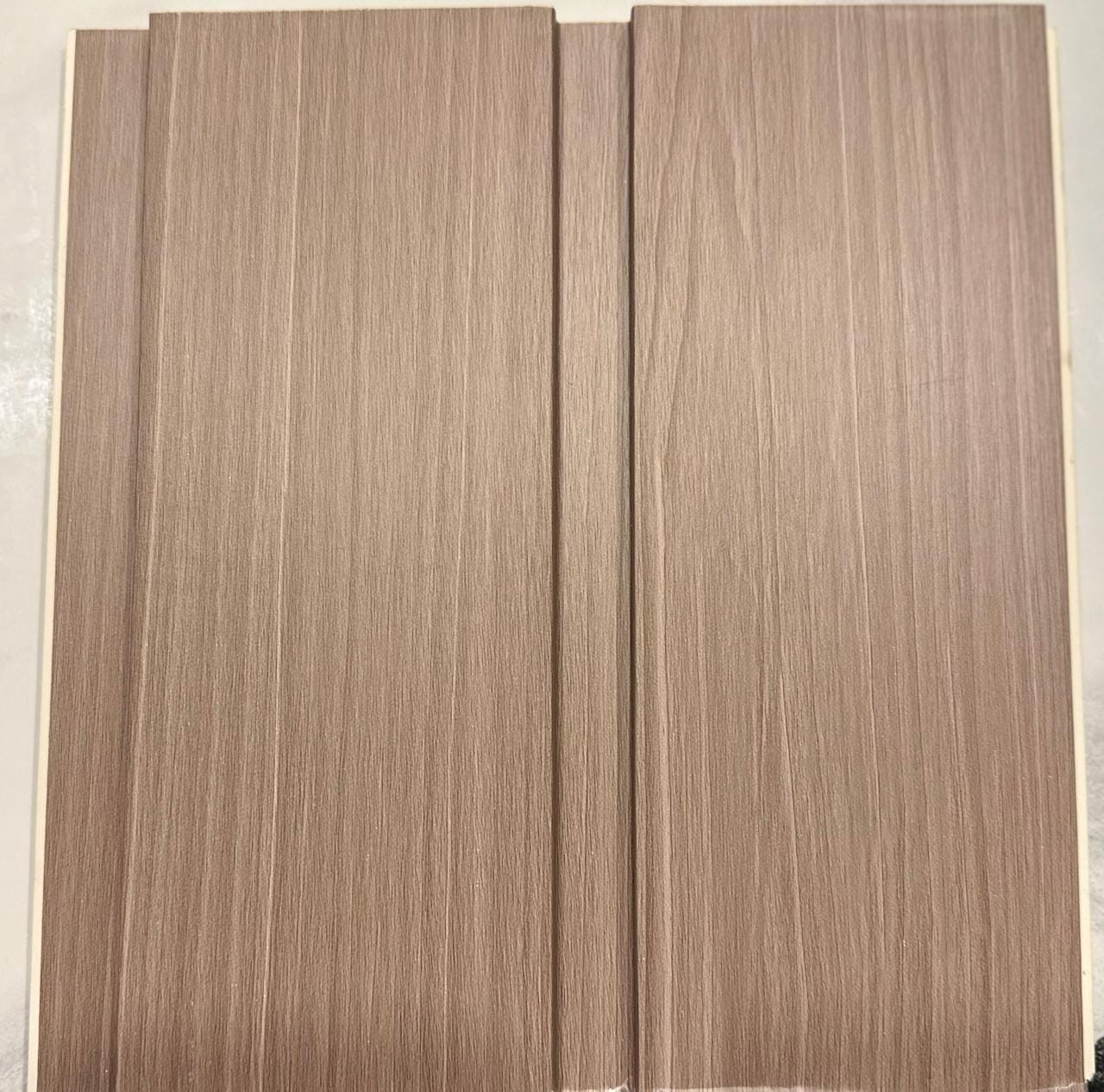 Enigma Series — End-on panel alignment.
