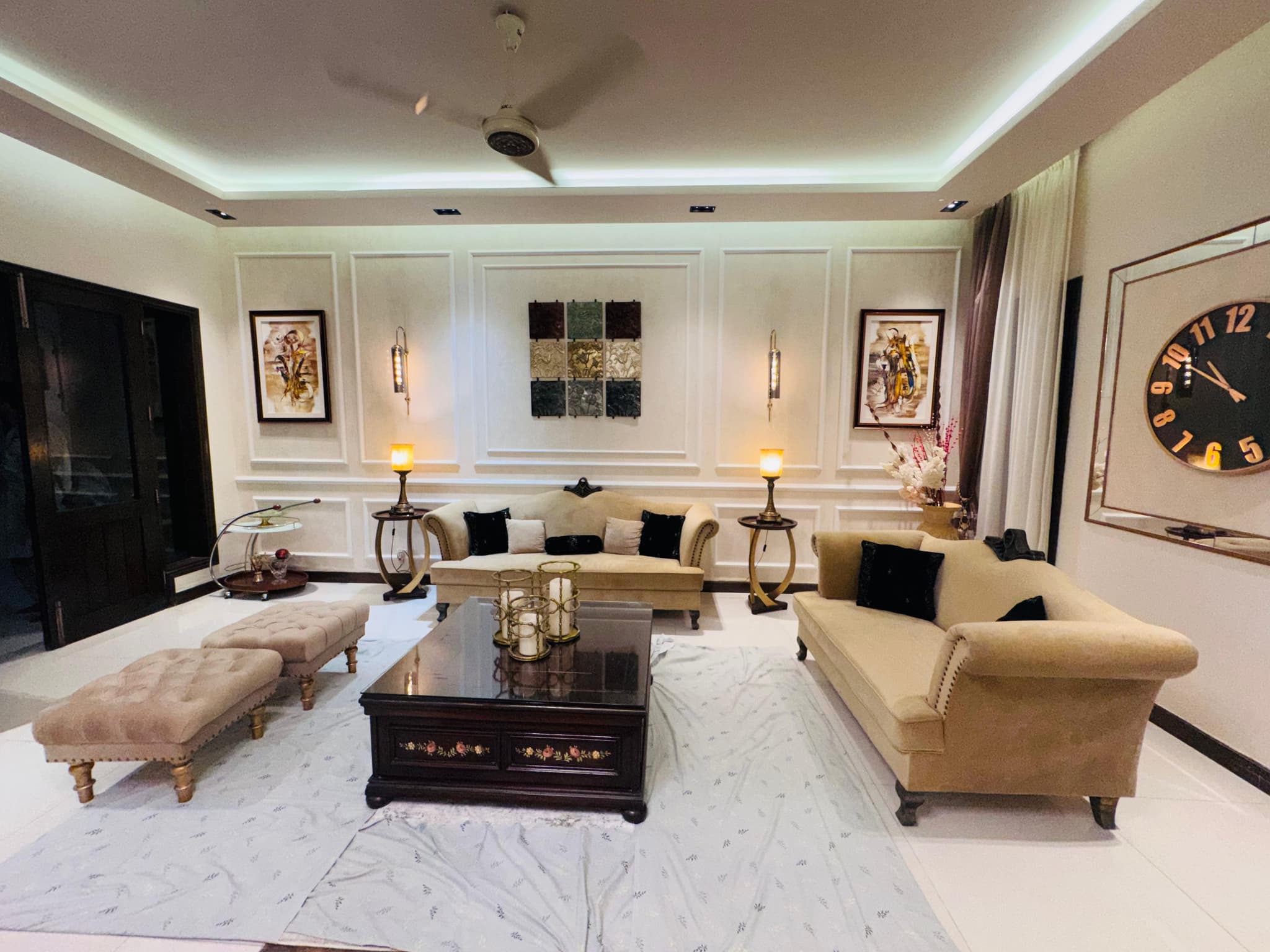 Executive Studio Interior Showcase Karachi